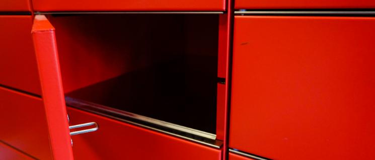 Parcel Locker with open compartment